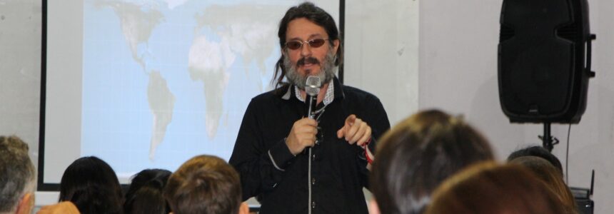 Con el destacado pensador Carlos Bauer, se inició el postítulo “La Enseñanza de la Filosofía e Historia Latinoamericana”